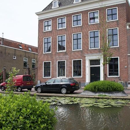 Canal House In Historic City Center Гауда Экстерьер фото